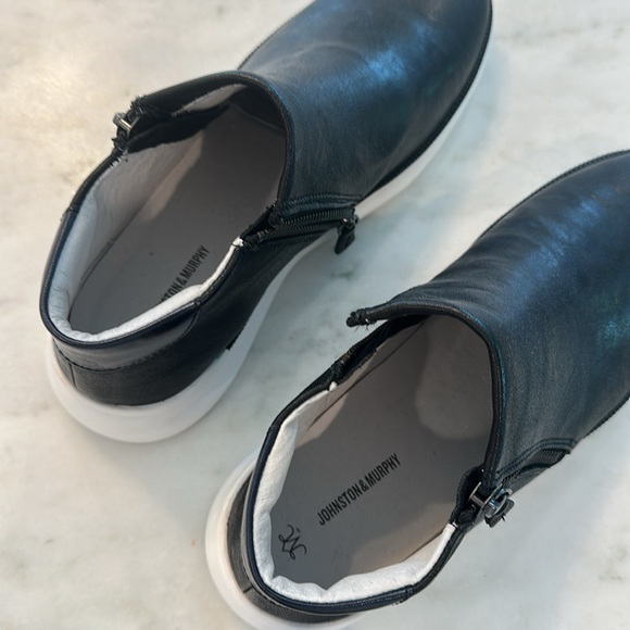 Johnston & Murphy Emery Zip Booties - Picture 5 of 10